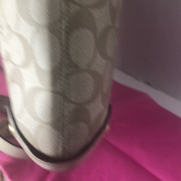 ❌SALE ❌AUTHENTIC COACH BAG. - Picture 7 of 17